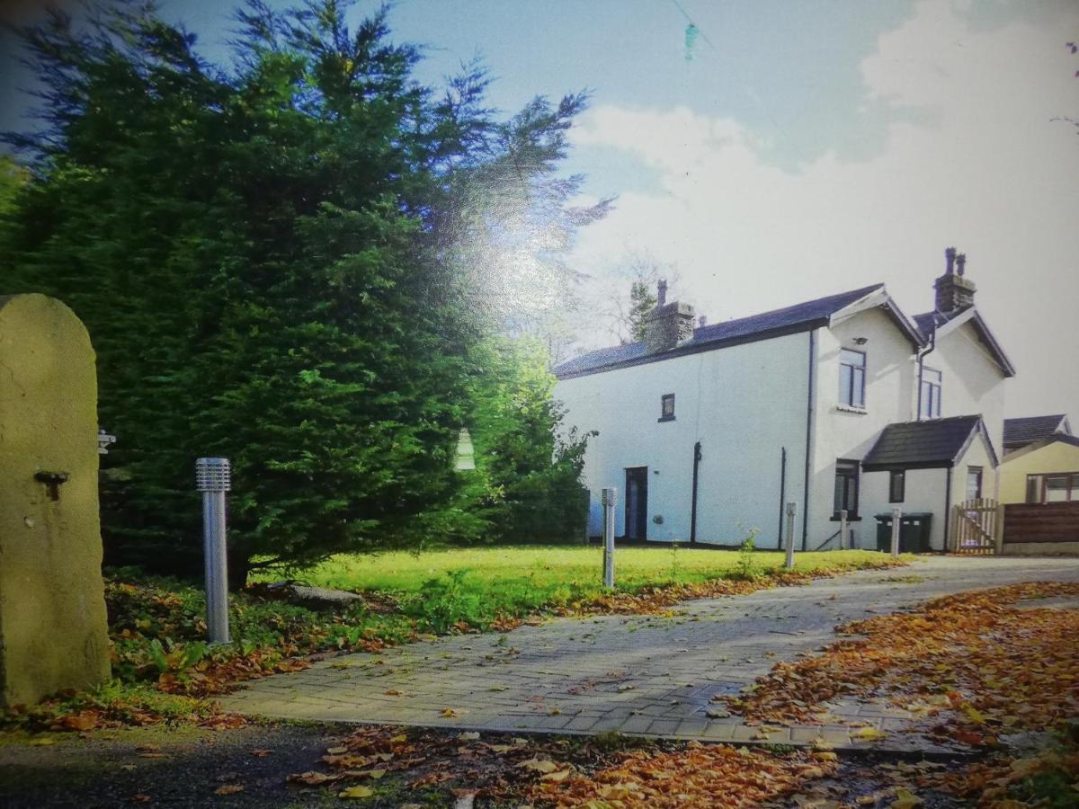 The Grange Farm House - Private Home - Rawtenstall Crawshawbooth Exterior photo